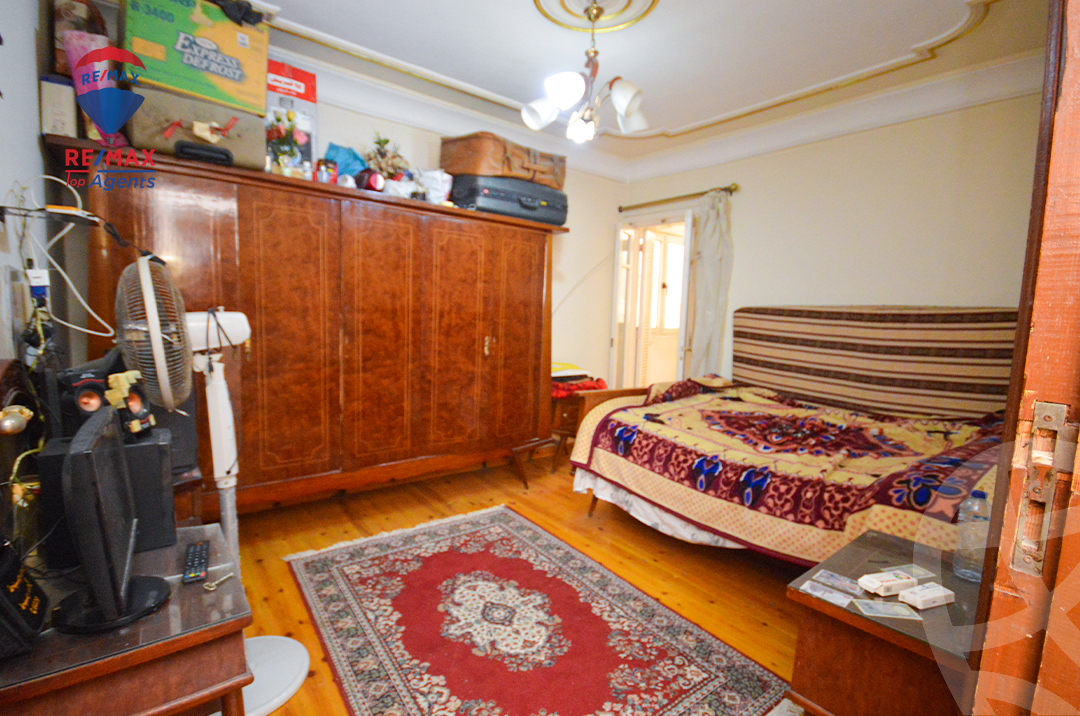 https://aqarmap.com.eg/ar/listing/6222924-for-sale-alexandria-sydy-bshr-sydy-bshr-bhry-shr-mhmd-njyb