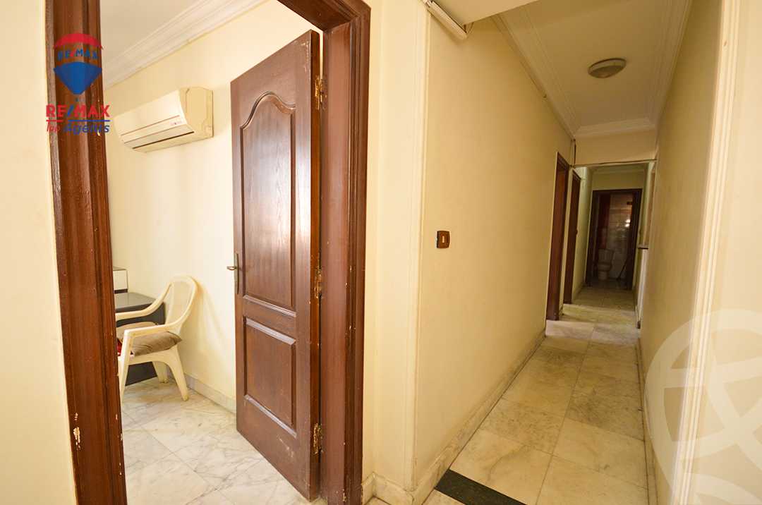https://aqarmap.com.eg/ar/listing/6253922-for-sale-alexandria-lauran-shr-bw-qyr-tryq-lhry