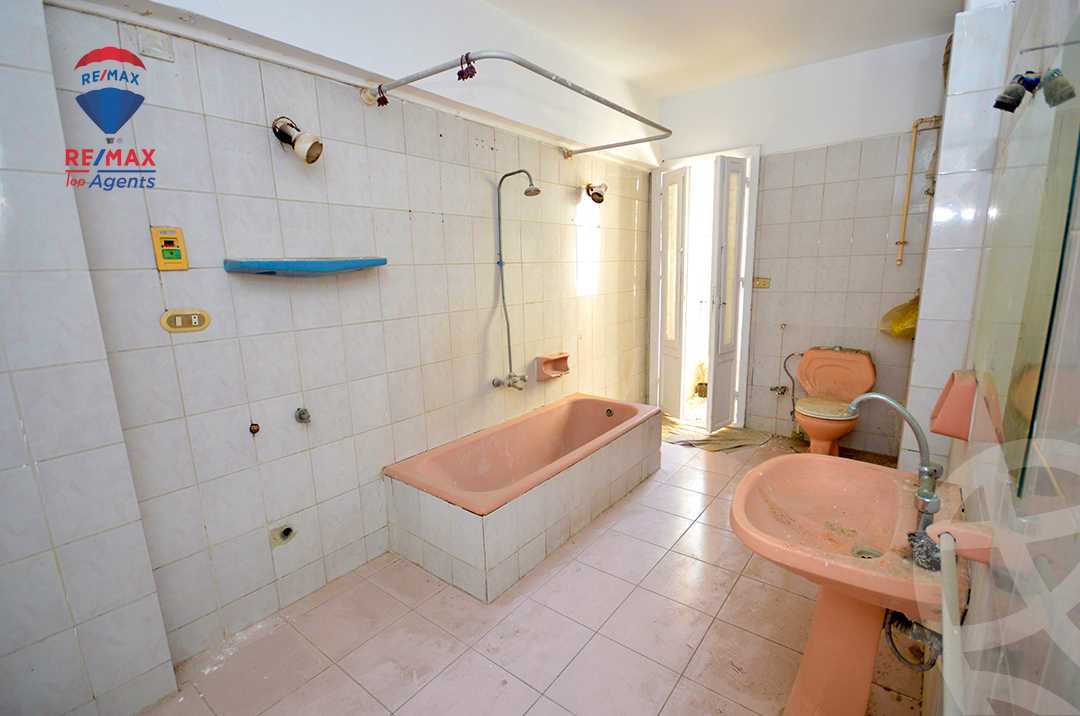 https://aqarmap.com.eg/en/listing/6254761-for-sale-alexandria-smouha-mohammed-fawzi-moaz-st
