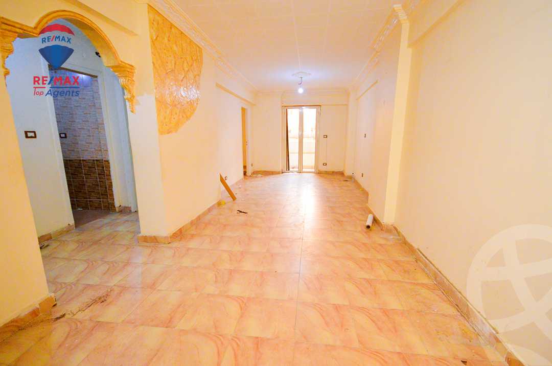 https://aqarmap.com.eg/ar/listing/6259737-for-sale-alexandria-sidi-gaber-shr-sydy-jbr