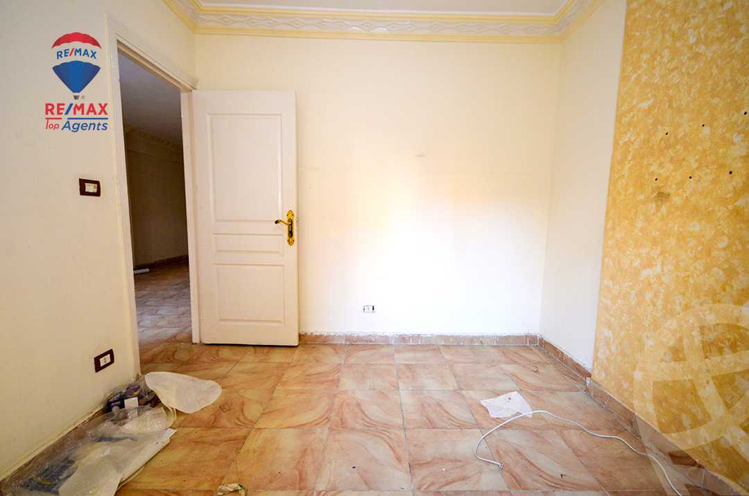 https://aqarmap.com.eg/ar/listing/6259737-for-sale-alexandria-sidi-gaber-shr-sydy-jbr