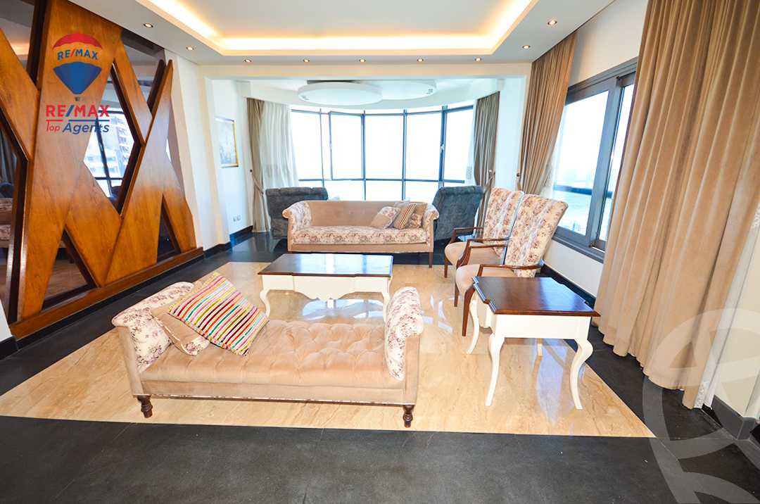 https://aqarmap.com.eg/ar/listing/6279679-for-rent-alexandria-stanley-el-geish-rd