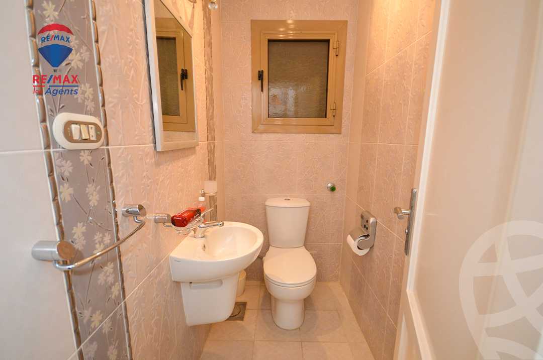 https://aqarmap.com.eg/ar/listing/6281949-for-sale-alexandria-el-montazah-compounds-in-el-montazah-royal-plaza-compound-al-halawany