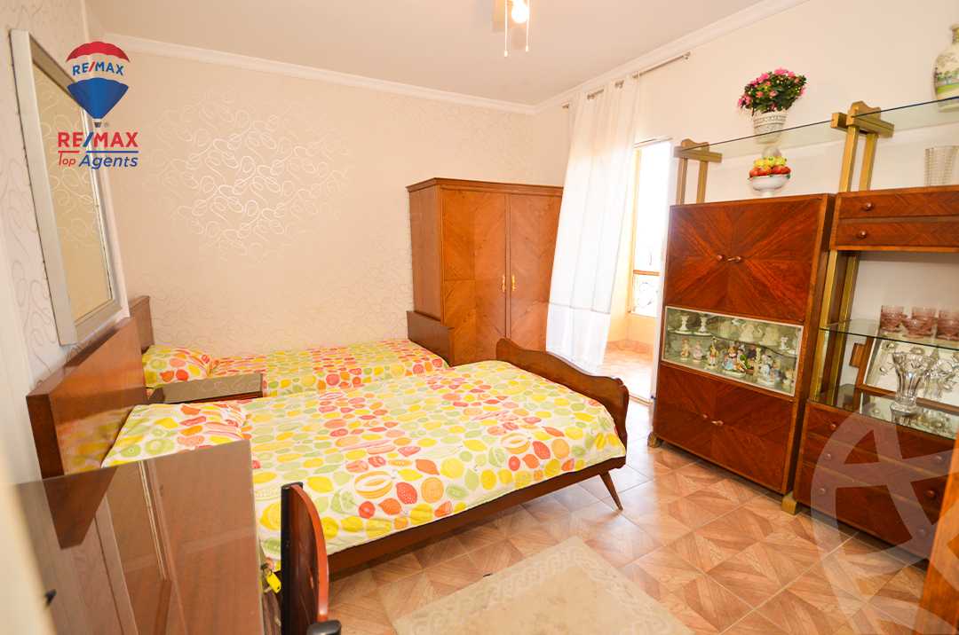 https://aqarmap.com.eg/ar/listing/6281949-for-sale-alexandria-el-montazah-compounds-in-el-montazah-royal-plaza-compound-al-halawany