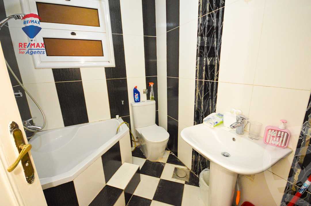 https://aqarmap.com.eg/en/listing/6282908-for-sale-alexandria-zezenia-ibrahim-el-attar-st
