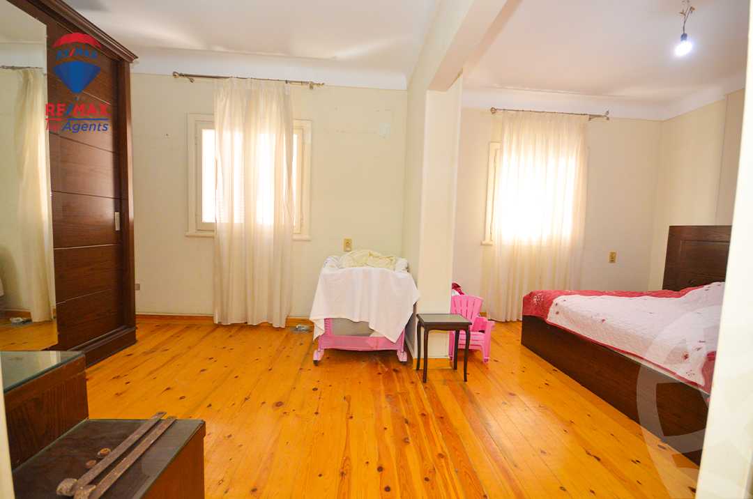 https://aqarmap.com.eg/en/listing/6282908-for-sale-alexandria-zezenia-ibrahim-el-attar-st