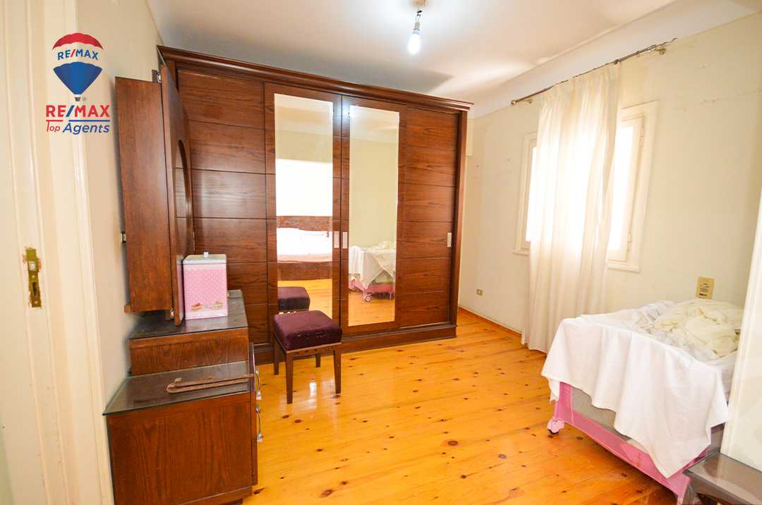 https://aqarmap.com.eg/en/listing/6282908-for-sale-alexandria-zezenia-ibrahim-el-attar-st