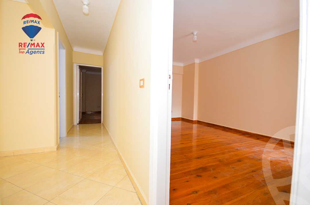 https://aqarmap.com.eg/ar/listing/6286496-for-rent-alexandria-lauran-shr-bw-qyr-tryq-lhry