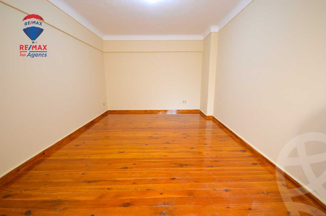 https://aqarmap.com.eg/ar/listing/6286496-for-rent-alexandria-lauran-shr-bw-qyr-tryq-lhry