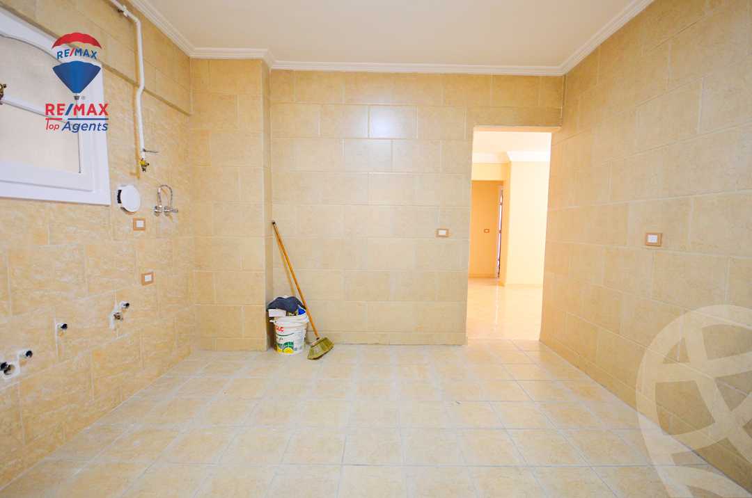 https://aqarmap.com.eg/ar/listing/6286496-for-rent-alexandria-lauran-shr-bw-qyr-tryq-lhry