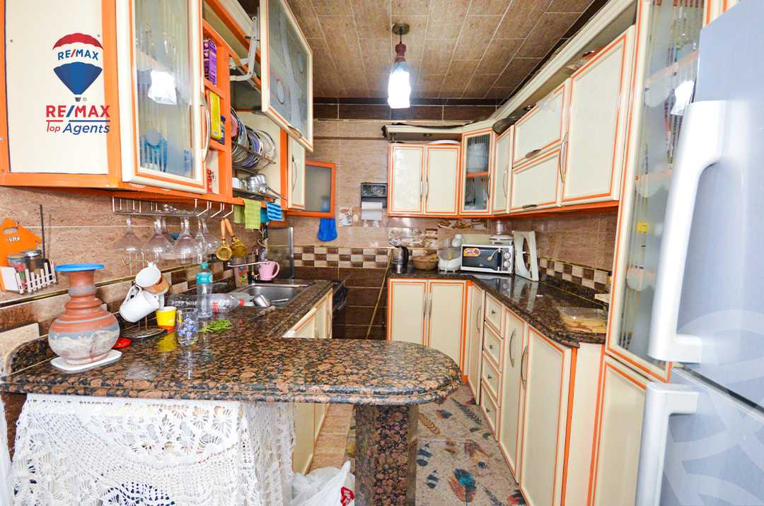 https://aqarmap.com.eg/ar/listing/6306598-for-sale-alexandria-sydy-bshr-sydy-bshr-bhry-gamal-abd-el-nasir-st