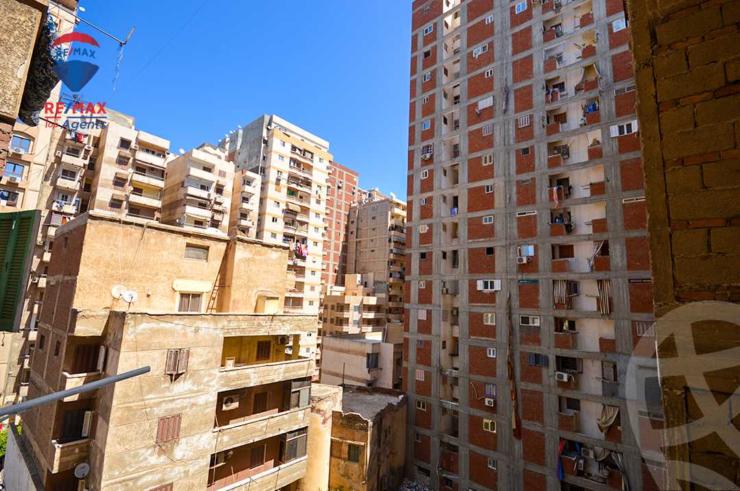 https://aqarmap.com.eg/ar/listing/6309285-for-sale-alexandria-sydy-bshr-sydy-bshr-bhry-gamal-abd-el-nasir-st