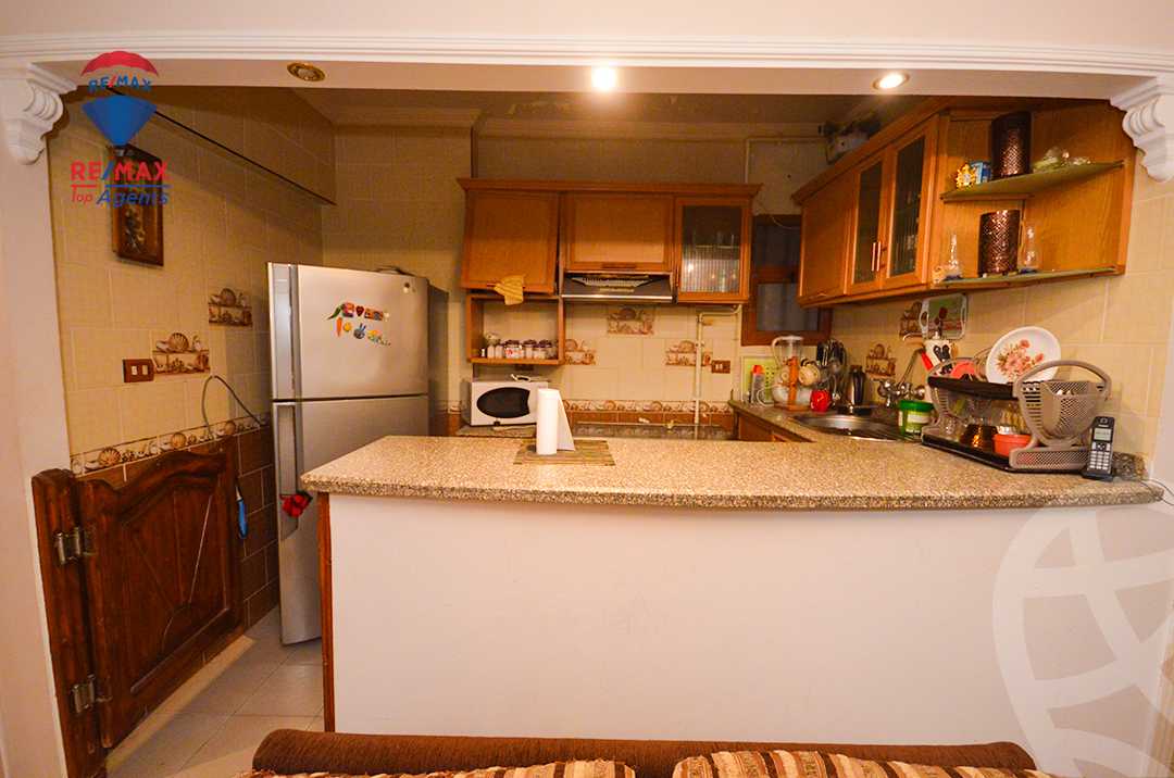 https://aqarmap.com.eg/ar/listing/6309616-for-sale-alexandria-el-asafra-shr-45