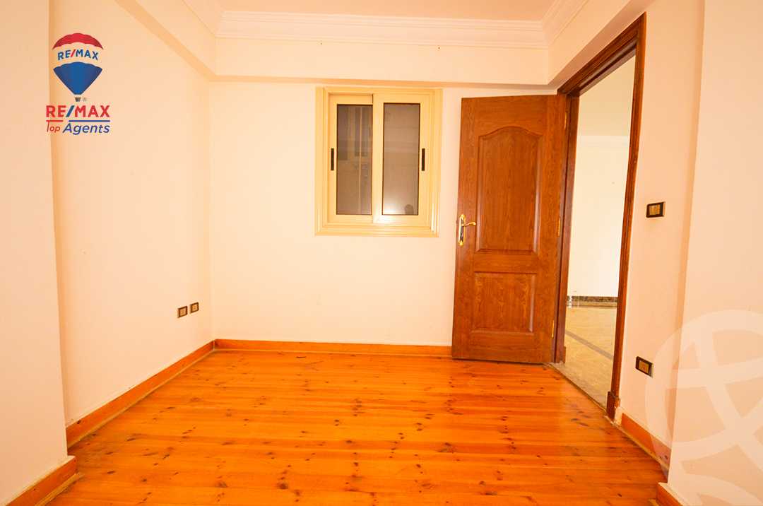 https://aqarmap.com.eg/ar/listing/6321009-for-sale-alexandria-roshdy-shr-bw-qyr-tryq-lhry