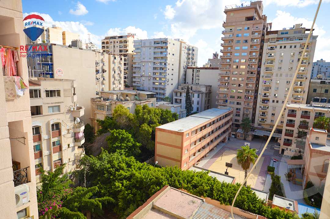 https://aqarmap.com.eg/ar/listing/6321009-for-sale-alexandria-roshdy-shr-bw-qyr-tryq-lhry