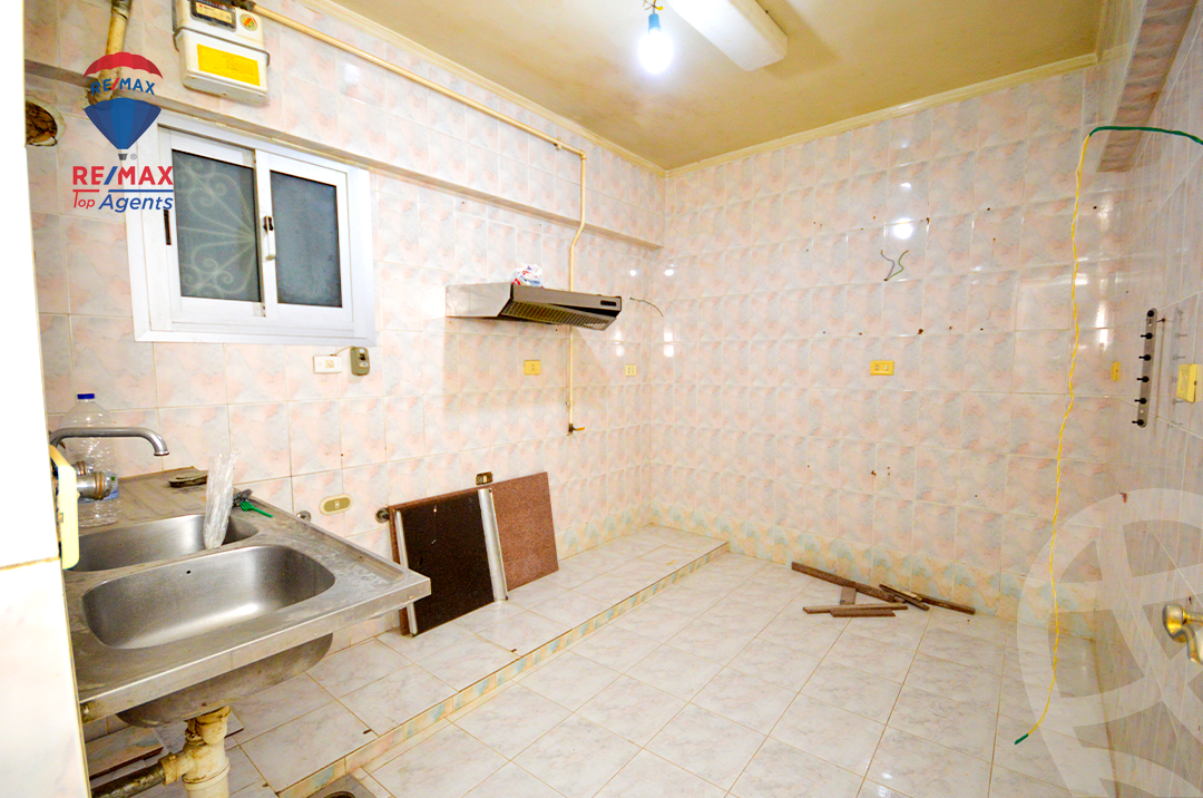https://aqarmap.com.eg/en/listing/6325607-for-sale-alexandria-miami-shr-jml-bd-lnsr