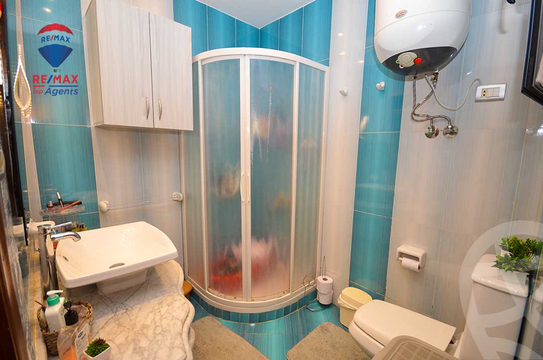 https://aqarmap.com.eg/ar/listing/6331818-for-sale-alexandria-moharram-bey-tryq-qn-lswys