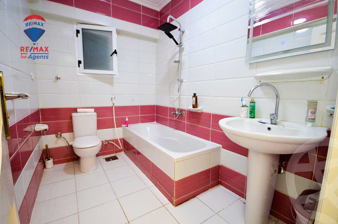 https://aqarmap.com.eg/ar/listing/6353418-for-rent-alexandria-sn-styfnw-abd-el-salam-aref-st