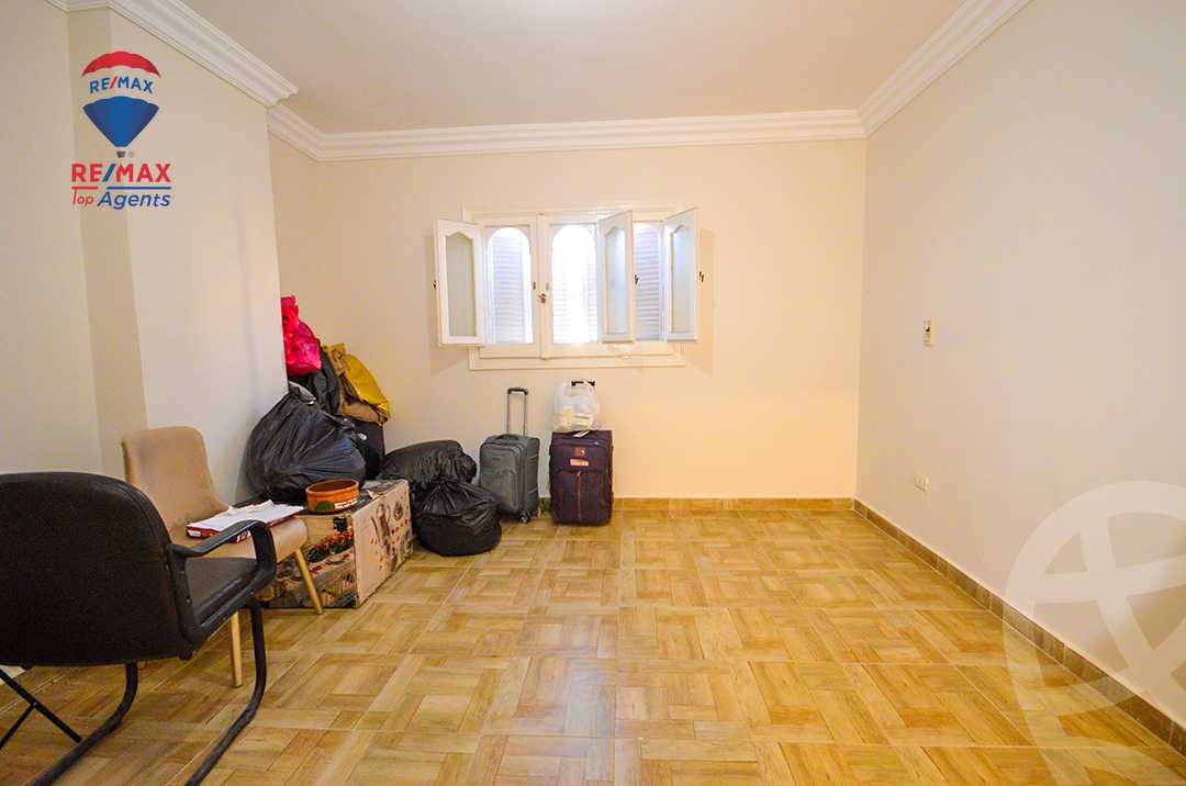 https://aqarmap.com.eg/ar/listing/6353418-for-rent-alexandria-sn-styfnw-abd-el-salam-aref-st