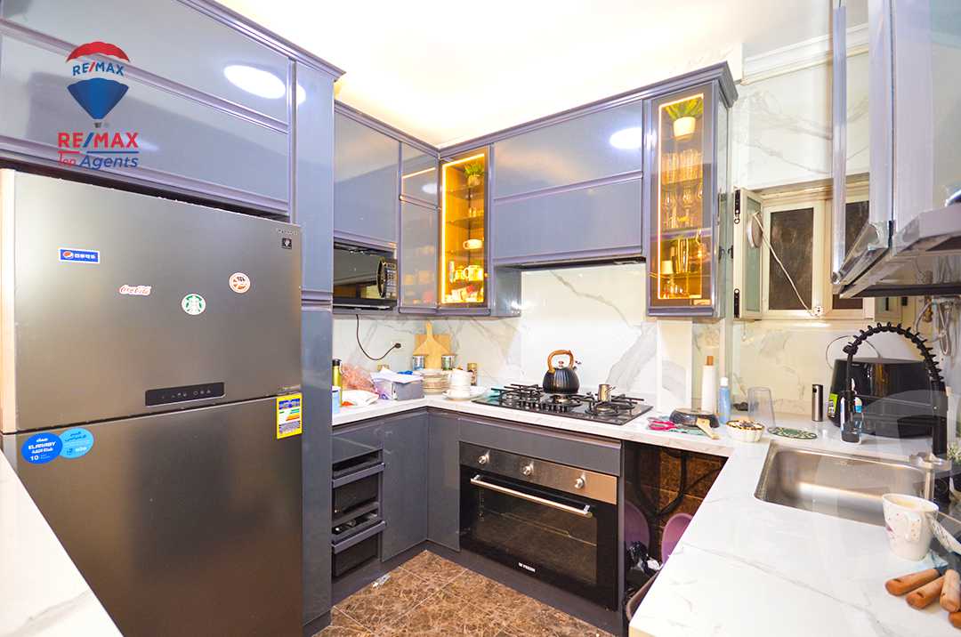 https://aqarmap.com.eg/ar/listing/6353418-for-rent-alexandria-sn-styfnw-abd-el-salam-aref-st