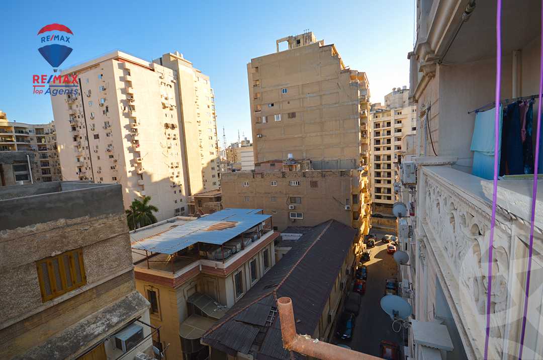 https://aqarmap.com.eg/ar/listing/6353418-for-rent-alexandria-sn-styfnw-abd-el-salam-aref-st