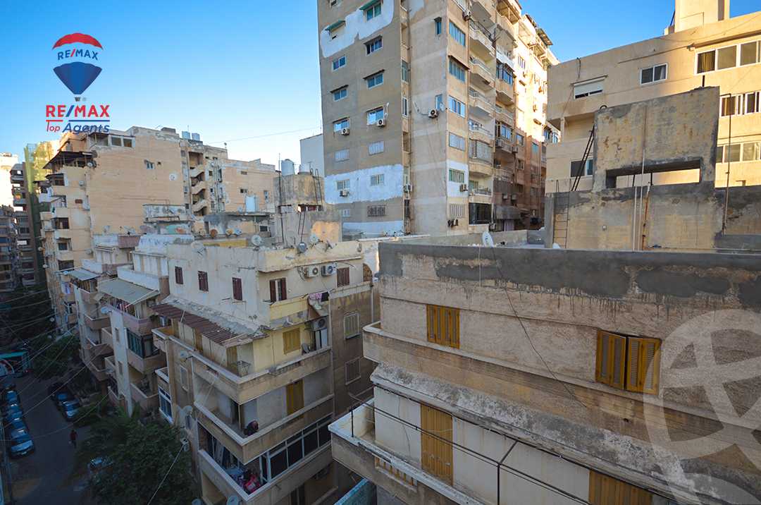 https://aqarmap.com.eg/ar/listing/6353418-for-rent-alexandria-sn-styfnw-abd-el-salam-aref-st