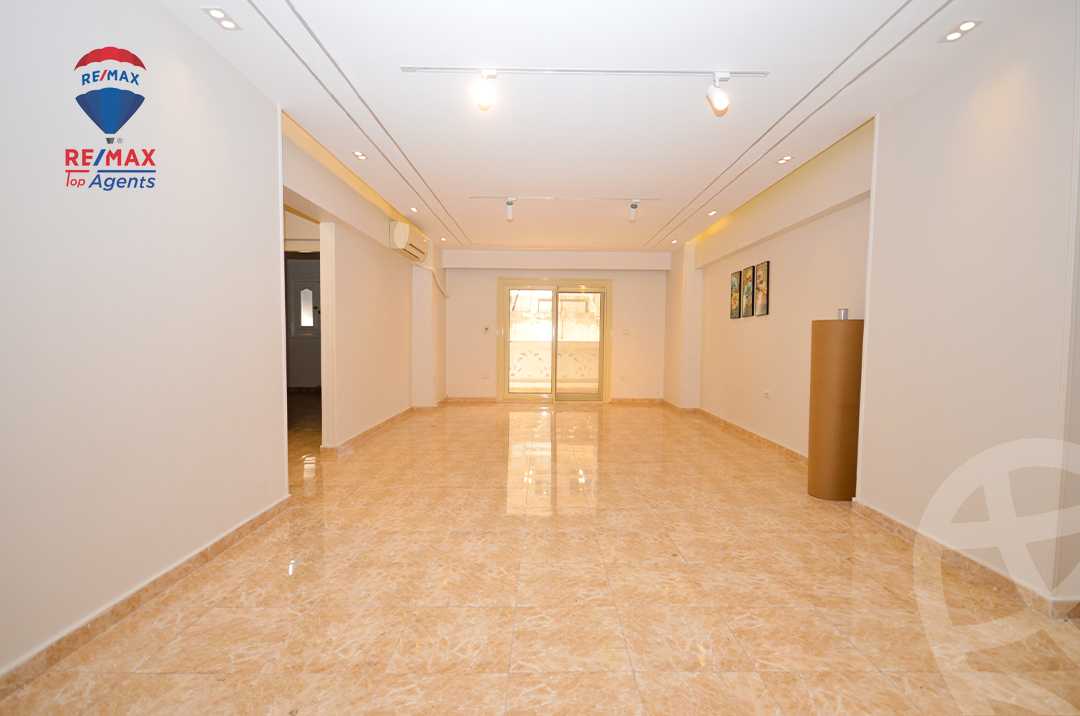 https://aqarmap.com.eg/ar/listing/6359075-for-rent-alexandria-sn-styfnw-abd-el-salam-aref-st