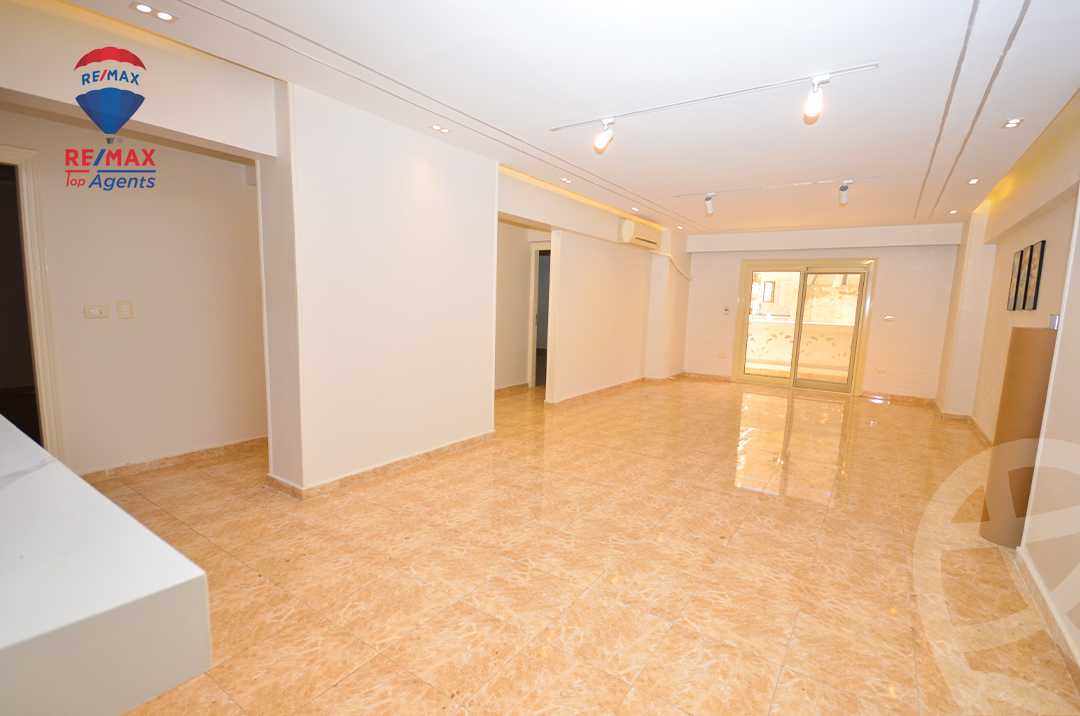 https://aqarmap.com.eg/ar/listing/6359075-for-rent-alexandria-sn-styfnw-abd-el-salam-aref-st