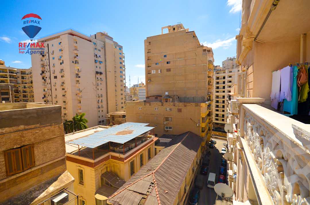 https://aqarmap.com.eg/ar/listing/6359075-for-rent-alexandria-sn-styfnw-abd-el-salam-aref-st