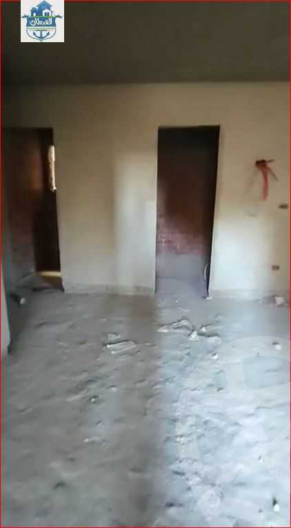 https://aqarmap.com.eg/ar/listing/3834421-for-sale-cairo-new-cairo-compounds-rock-vera