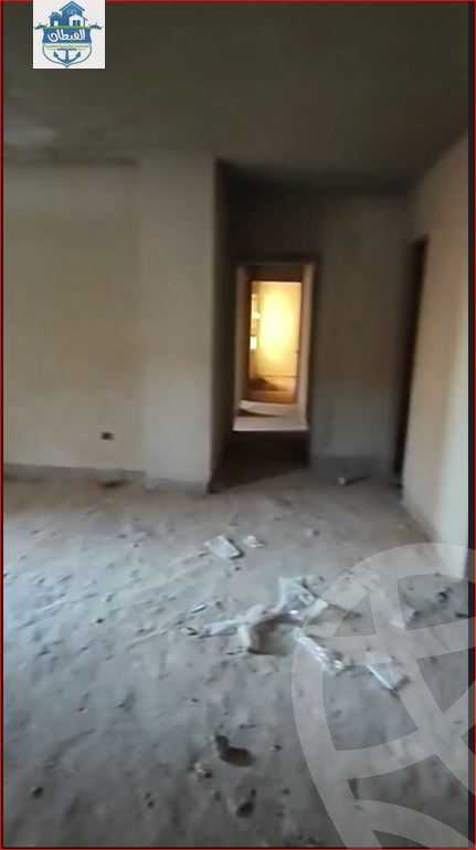 https://aqarmap.com.eg/ar/listing/3834421-for-sale-cairo-new-cairo-compounds-rock-vera