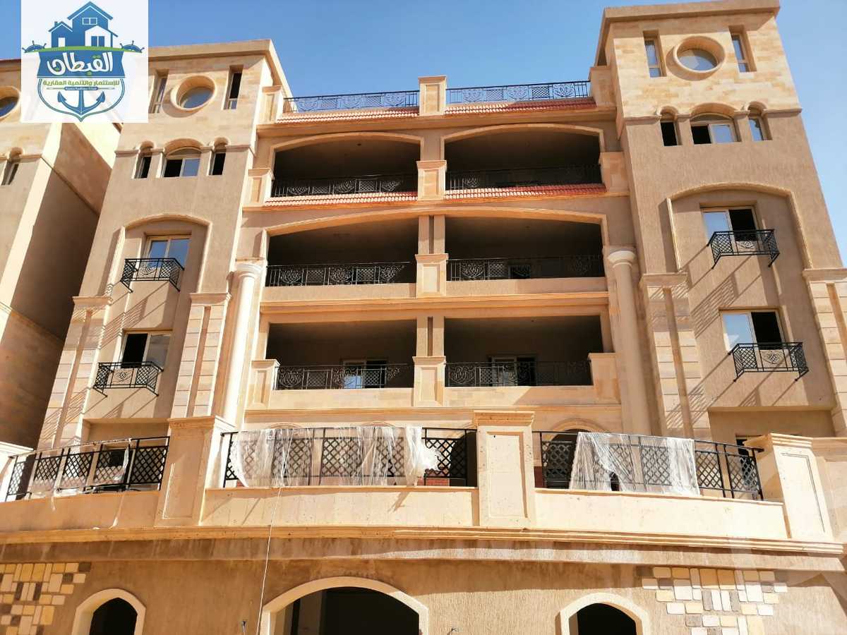 https://aqarmap.com.eg/ar/listing/3834421-for-sale-cairo-new-cairo-compounds-rock-vera