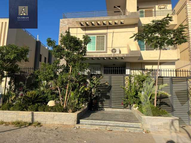 https://aqarmap.com.eg/ar/listing/4180473-for-sale-cairo-6th-of-october-compound-flower-resort