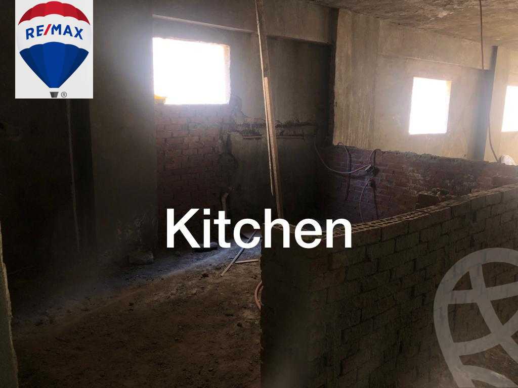 https://aqarmap.com.eg/ar/listing/3830020-for-sale-cairo-new-cairo-first-settlement-mhwr-mstfy-kml