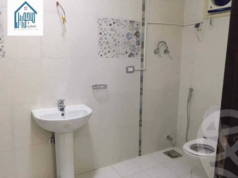 https://aqarmap.com.eg/ar/listing/3647642-for-sale-cairo-el-sheikh-zayed-city-el-hay-eltaseaa-area-2