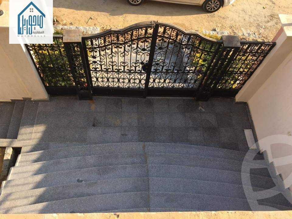 https://aqarmap.com.eg/ar/listing/3647642-for-sale-cairo-el-sheikh-zayed-city-el-hay-eltaseaa-area-2