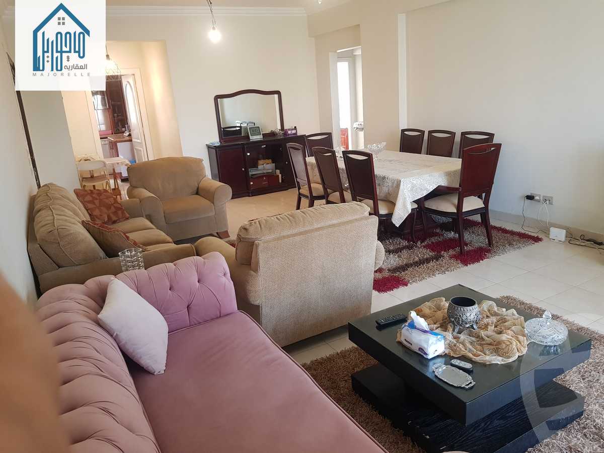 https://aqarmap.com.eg/ar/listing/3656090-for-sale-cairo-el-sheikh-zayed-city-compounds-greens