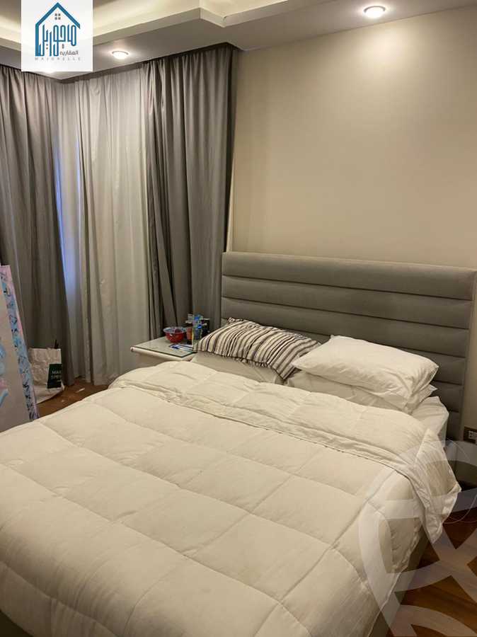 https://aqarmap.com.eg/ar/listing/3839952-for-sale-cairo-el-sheikh-zayed-city-compounds-in-sheikh-zayed-casa