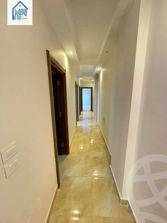https://aqarmap.com.eg/ar/listing/3875348-for-sale-cairo-el-sheikh-zayed-city-el-hay-el-khames-lhy-lkhms