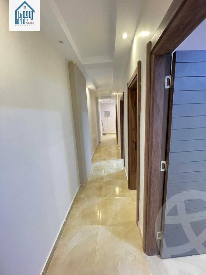 https://aqarmap.com.eg/ar/listing/3875348-for-sale-cairo-el-sheikh-zayed-city-el-hay-el-khames-lhy-lkhms
