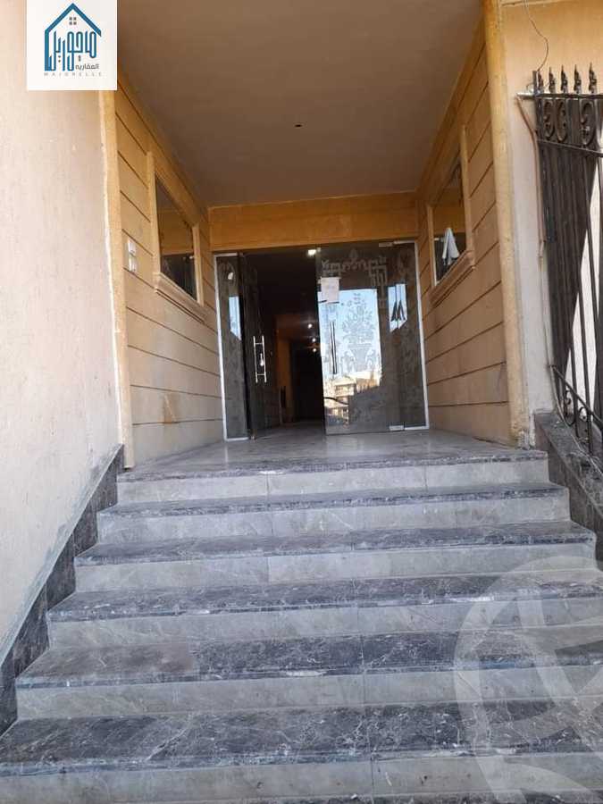 https://aqarmap.com.eg/ar/listing/3888065-for-sale-cairo-el-sheikh-zayed-city-el-hay-elasher-street-100