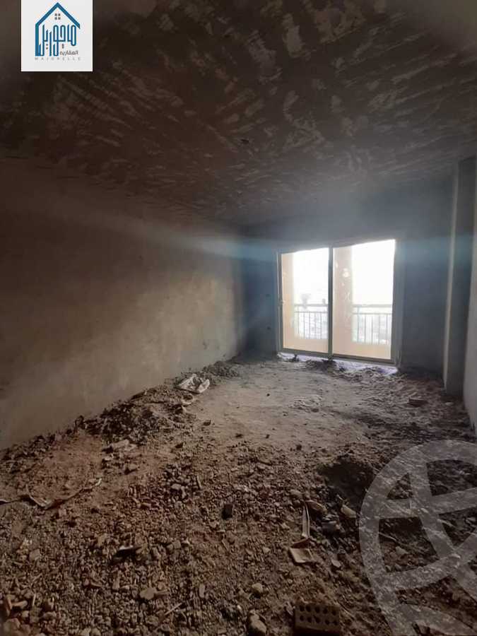 https://aqarmap.com.eg/ar/listing/3888065-for-sale-cairo-el-sheikh-zayed-city-el-hay-elasher-street-100