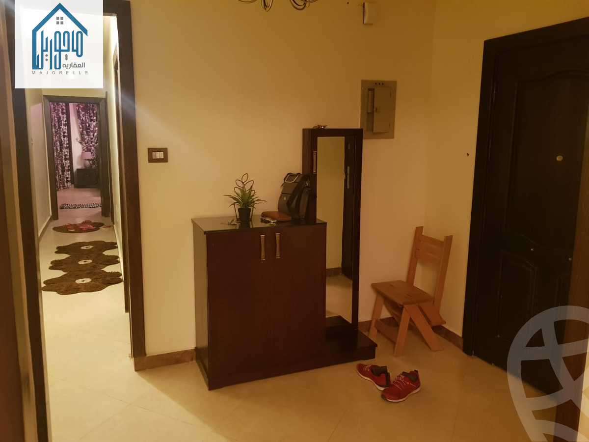 https://aqarmap.com.eg/ar/listing/3906543-for-sale-cairo-el-sheikh-zayed-city-el-hay-elasher-street-100