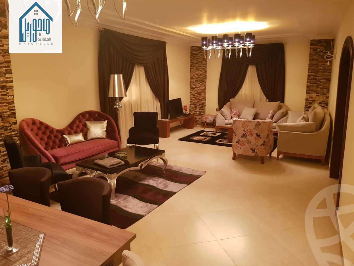 https://aqarmap.com.eg/ar/listing/3906543-for-sale-cairo-el-sheikh-zayed-city-el-hay-elasher-street-100