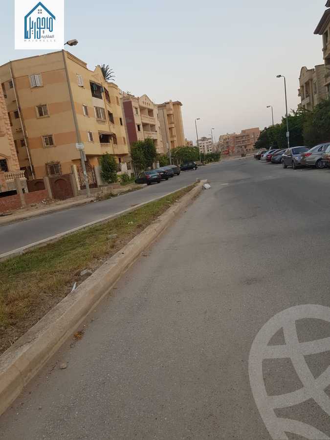 https://aqarmap.com.eg/ar/listing/3906543-for-sale-cairo-el-sheikh-zayed-city-el-hay-elasher-street-100