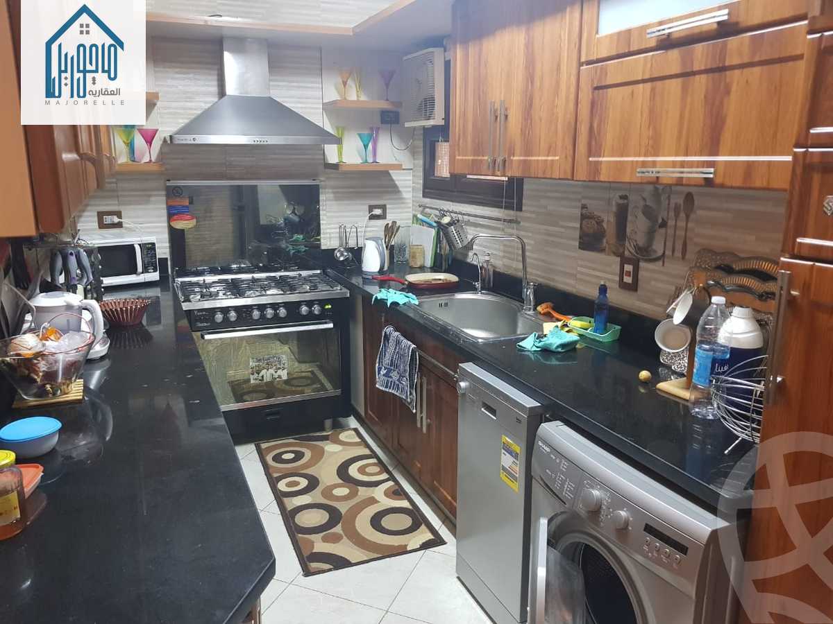 https://aqarmap.com.eg/ar/listing/3906543-for-sale-cairo-el-sheikh-zayed-city-el-hay-elasher-street-100