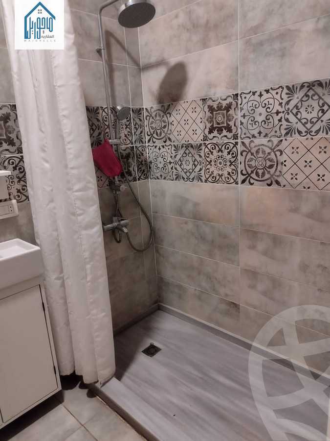 https://aqarmap.com.eg/ar/listing/4014197-for-sale-cairo-el-sheikh-zayed-city-el-hay-elsabeaa-lhy-lsb