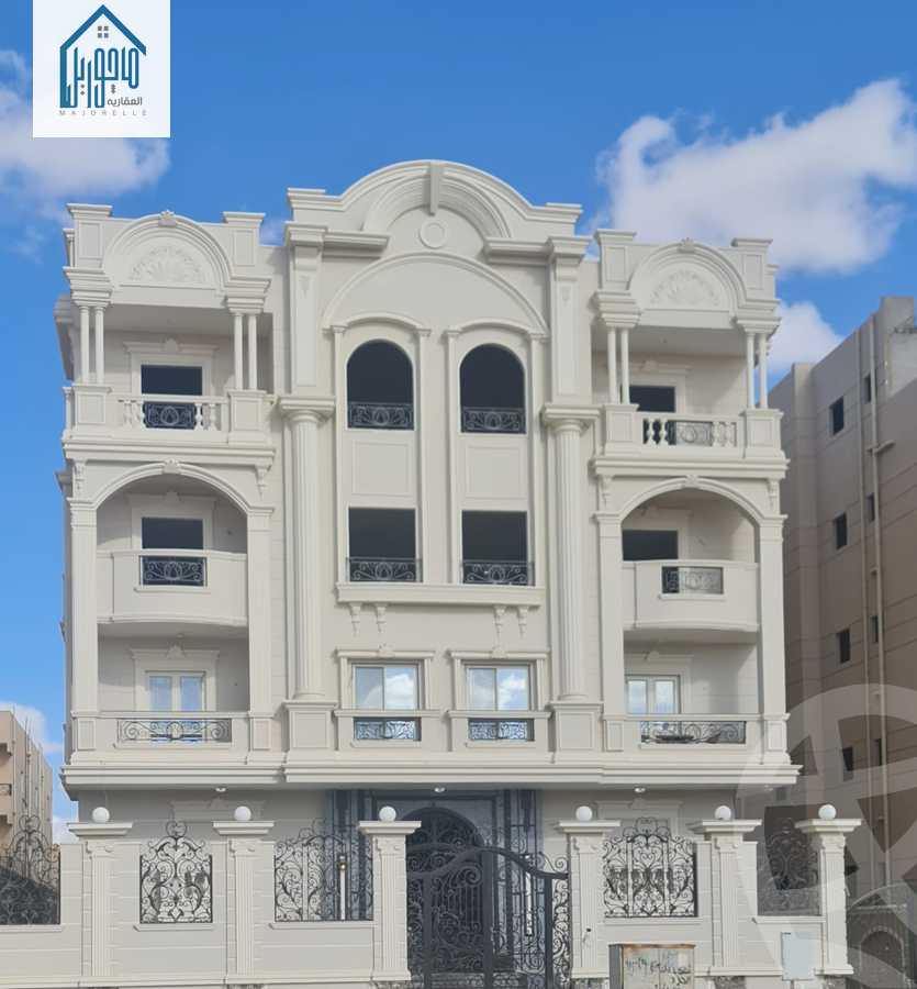 https://aqarmap.com.eg/ar/listing/4229532-for-sale-cairo-6th-of-october-el-tawsaat-el-shamalya-lhy-300