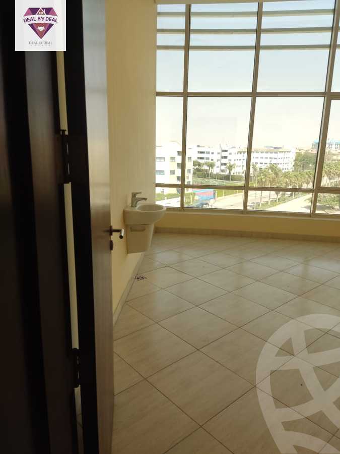 https://aqarmap.com.eg/en/listing/4064002-for-sale-cairo-new-cairo-compounds