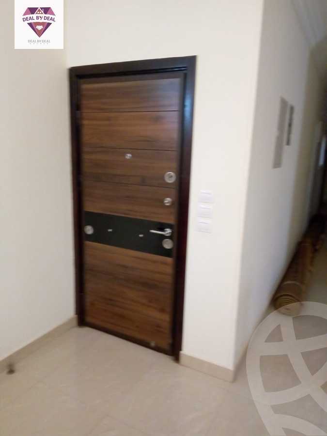 https://aqarmap.com.eg/ar/listing/4210770-for-rent-cairo-new-cairo-south-investors-mohammed-nagib-axis-st